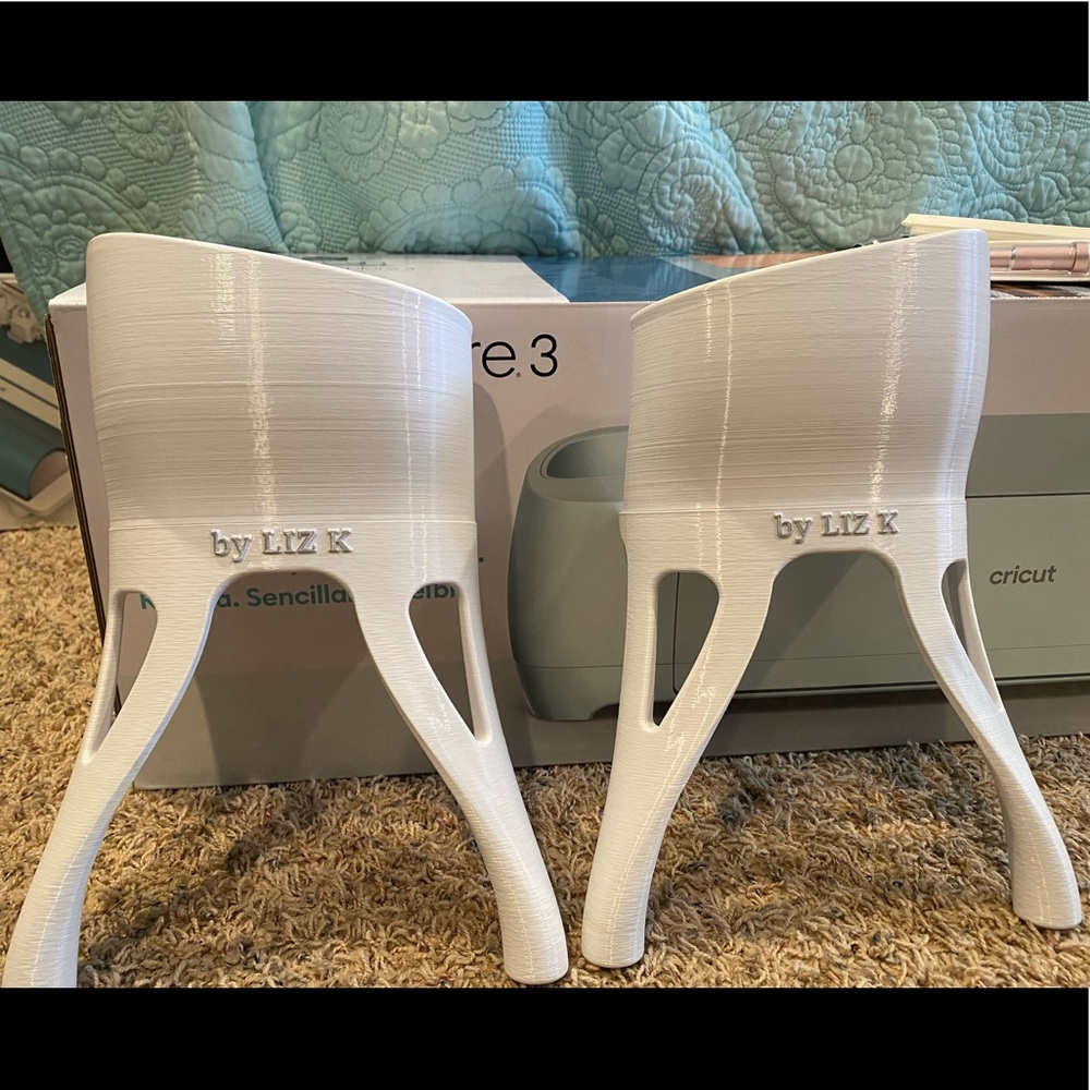 3D printed legs with storage for Cricut Explore 3